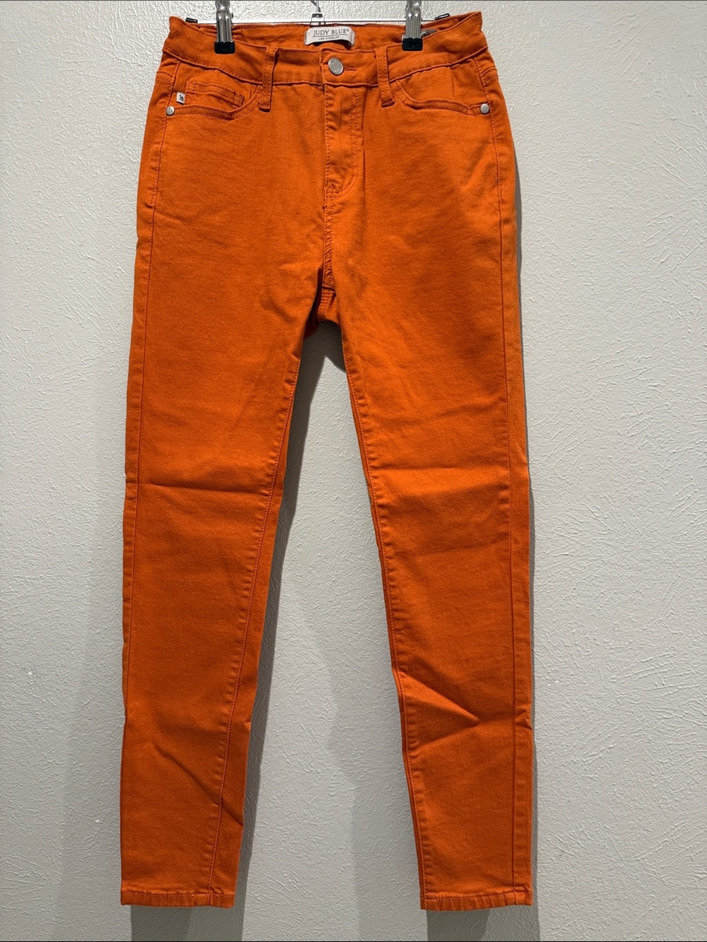 Judy Blue Bright Orange Skinny Jeans. Waist 14-16”, Rise 9.5”. Inseam 27”